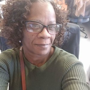 Meet your Posher, Deirdre